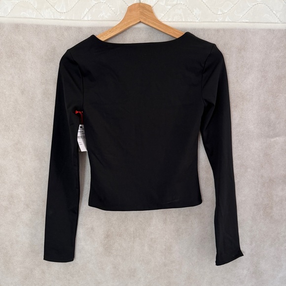 Open Edit Smooth Edit Scoop Neck Top - Picture 9 of 10